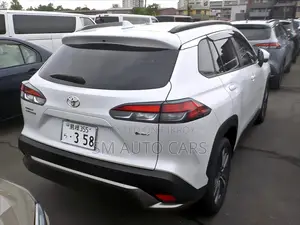 Toyota Corolla Cross 2024 Pearl