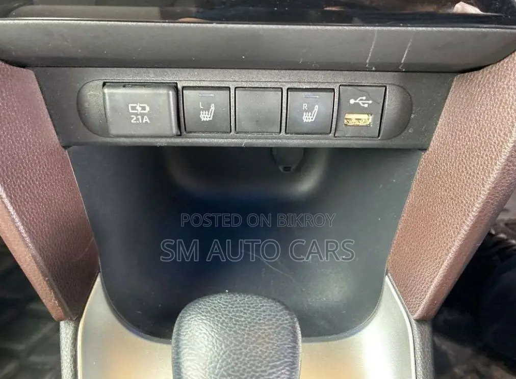Toyota Yaris Cross 1.5 Hybrid FWD 2021 Pearl