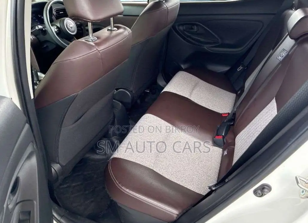 Toyota Yaris Cross 1.5 Hybrid FWD 2021 Pearl