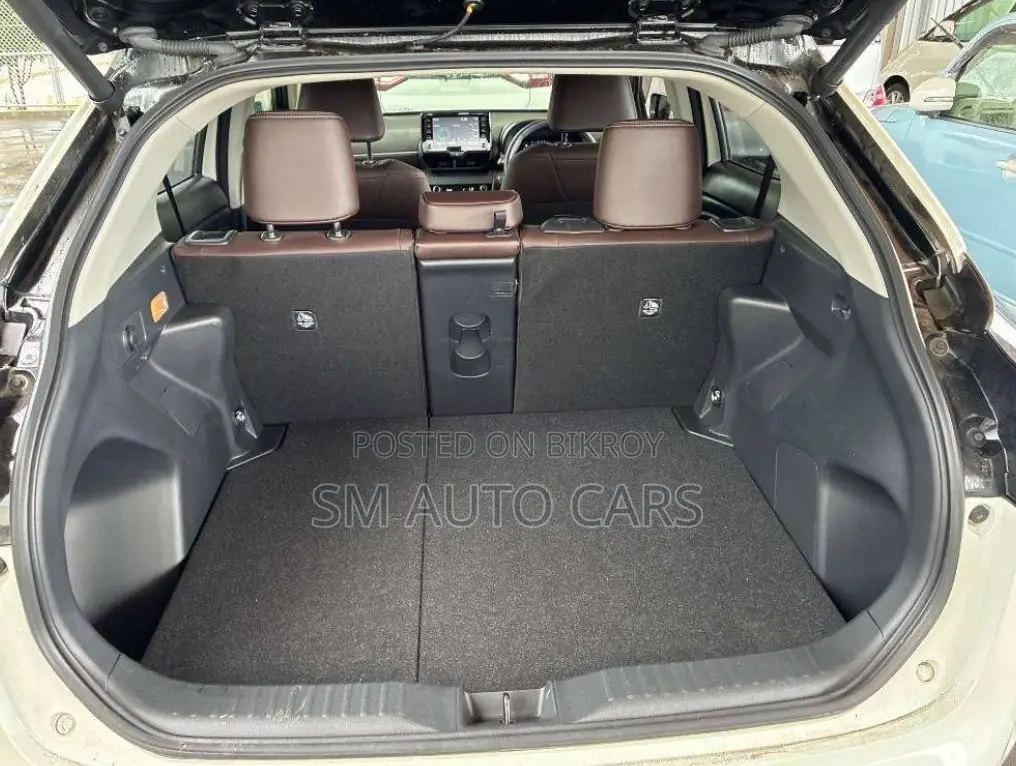 Toyota Yaris Cross 1.5 Hybrid FWD 2021 Pearl