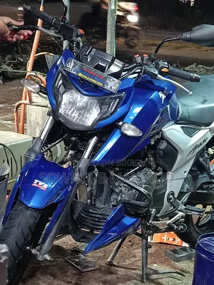 TVS Apache 160 4V 2020 Blue