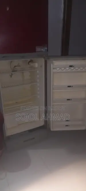 Freeze / Refrigerator