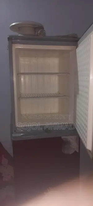Freeze / Refrigerator