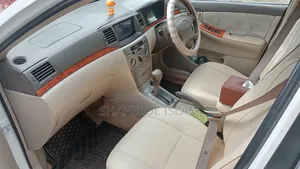 Toyota Corolla 2004 White
