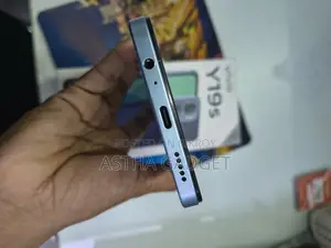 Vivo Y19s 128 GB Blue