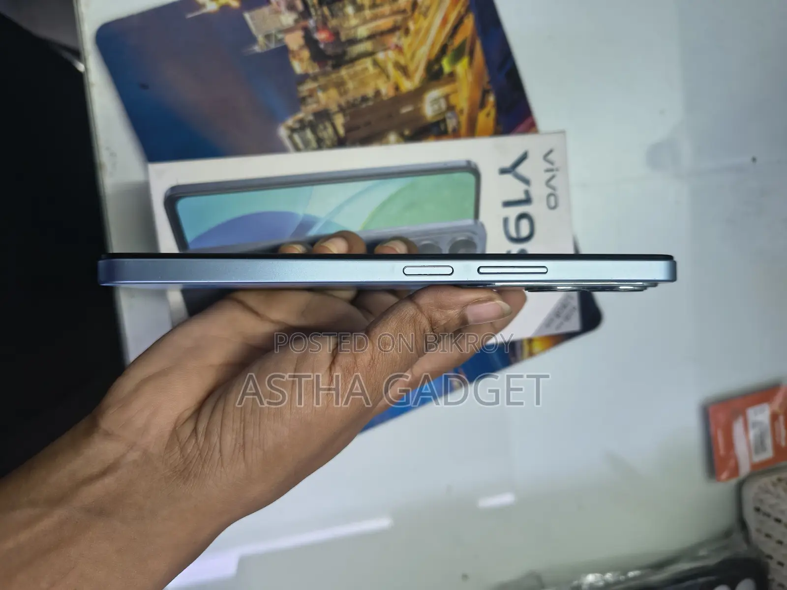 Vivo Y19s 128 GB Blue