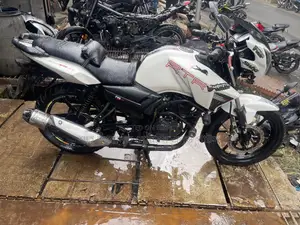 TVS Apache RTR 160 2V 2017 White