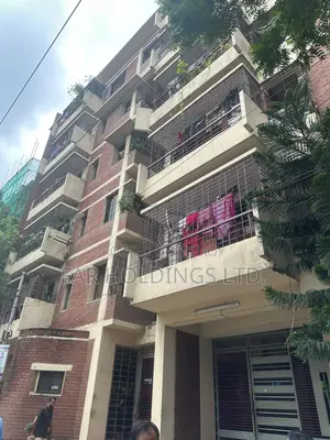ধানমন্ডিতে ৩ বেডরুমের অ্যাপার্টমেন্ট বিক্রয়