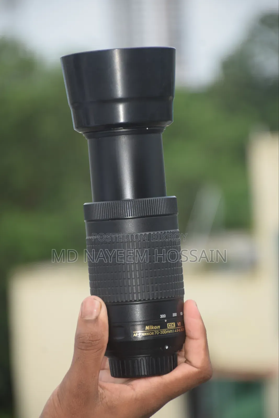 Nikon D5300 + 18-140mm Vr + 70-300mm Zoom Lens
