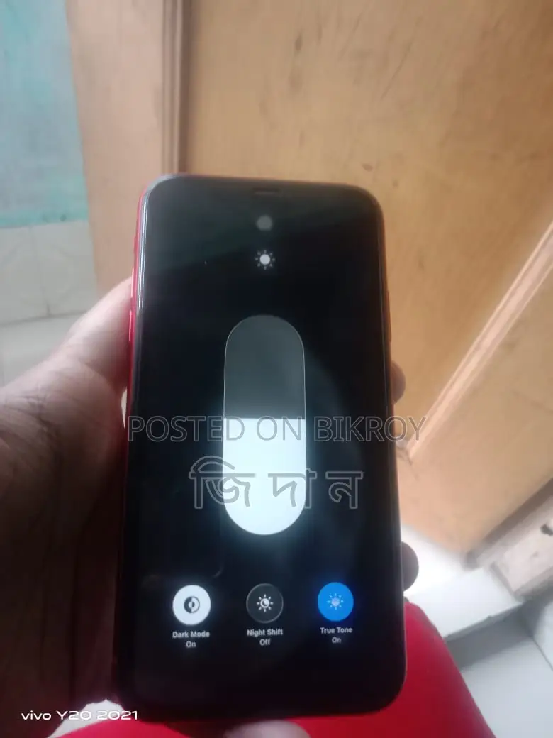 Apple iPhone 11 64 GB Red