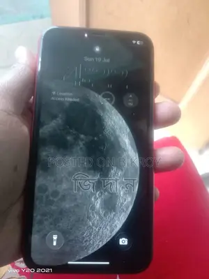 Apple iPhone 11 64 GB Red