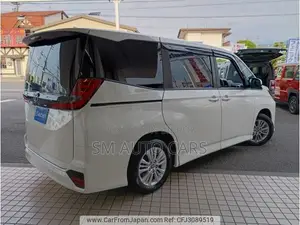 Toyota Noah 2022 Pearl