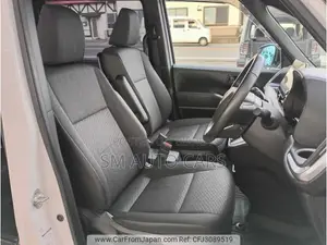 Toyota Noah 2022 Pearl