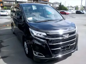 Toyota Noah 2.0 FWD (8 Seater) 2021 Black