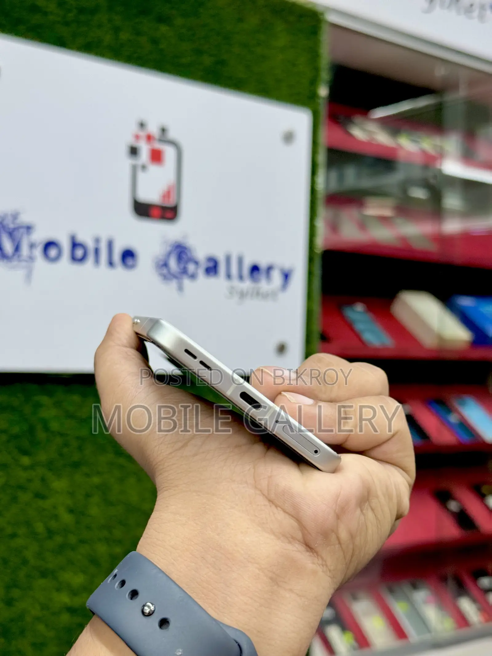 ওপ্পো রেনো১৪ প্রো ৫জি ২৫৬ জিবি সিলভার