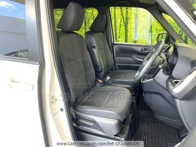 Toyota Voxy Hybrid S-G 2-Wheel Drive 7-Seater 2022 Pearl