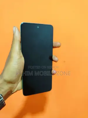 রিয়েলমি ১২৮ জিবি সবুজ