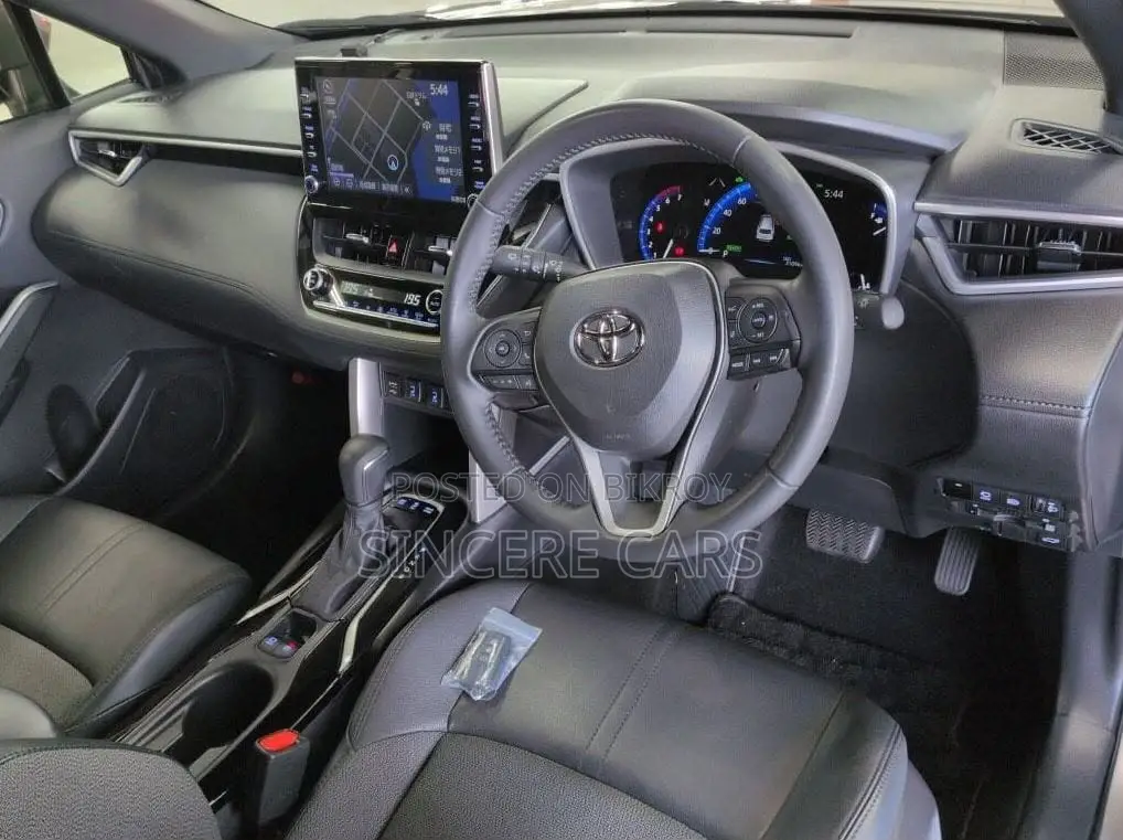 Toyota Corolla Cross 2023 Brown