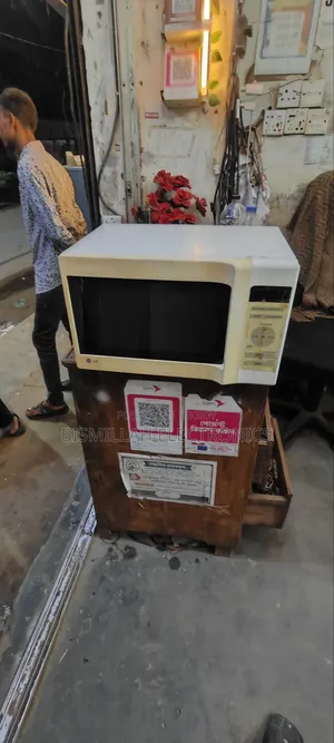 LG 30 Liter Micro Oven