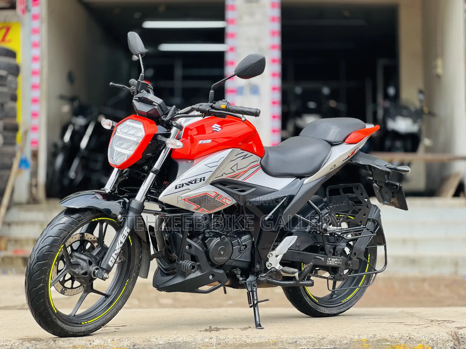 Suzuki 2025 Orange