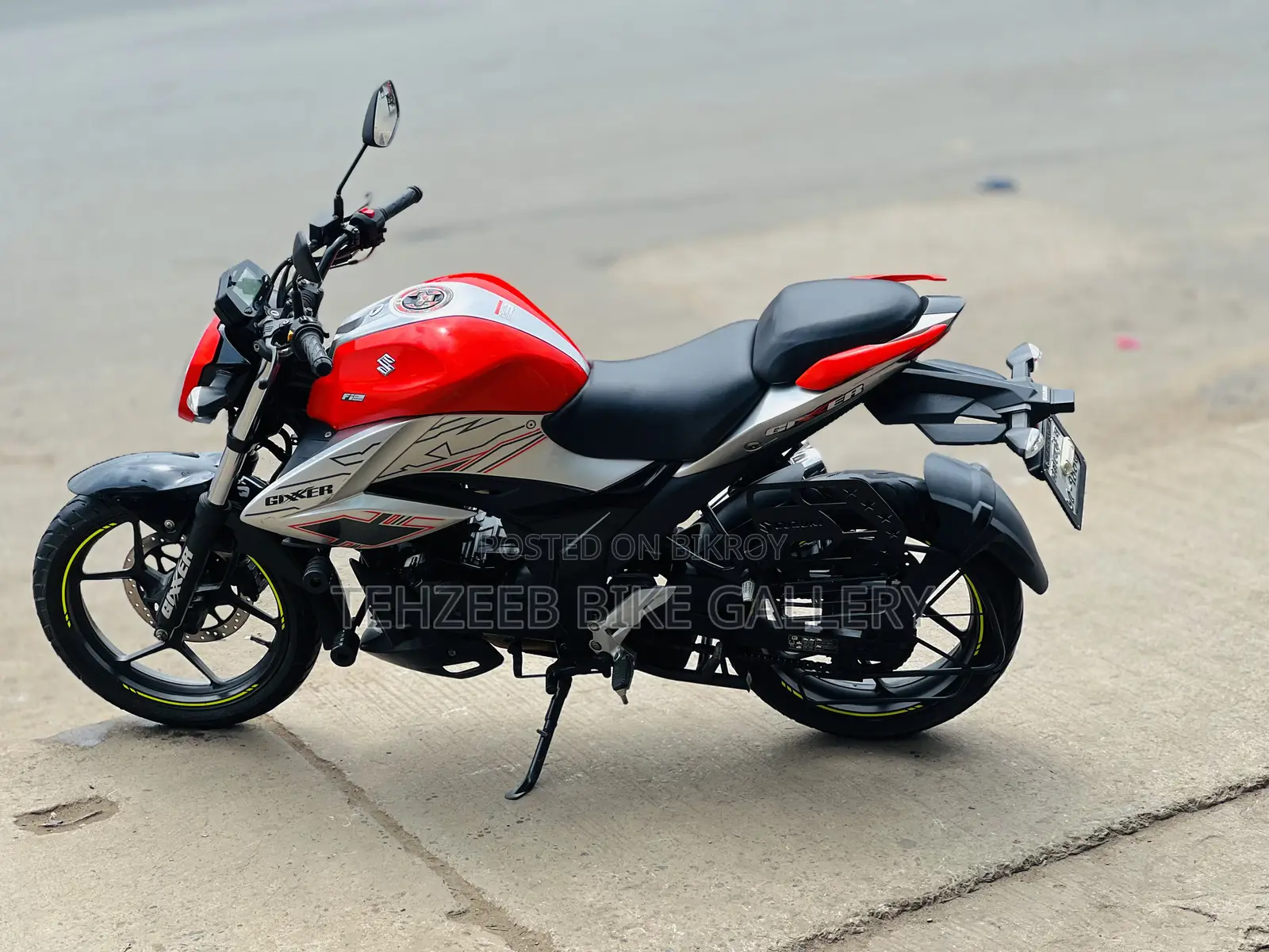 Suzuki 2025 Orange