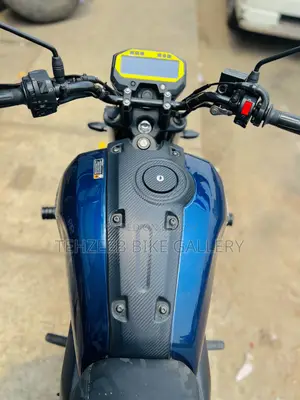 Suzuki 2025 Blue