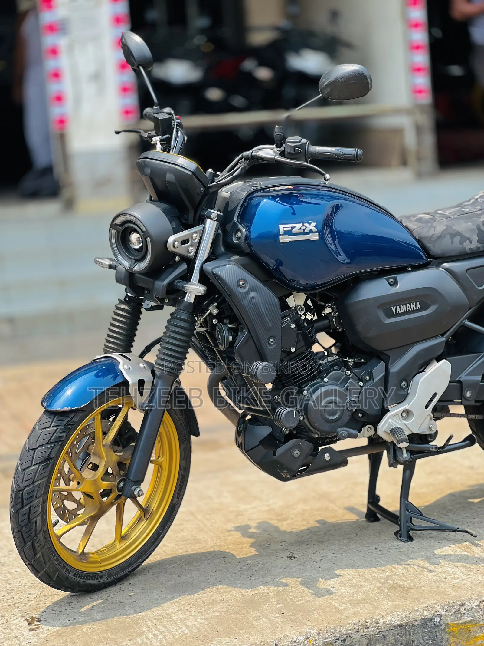 Suzuki 2025 Blue