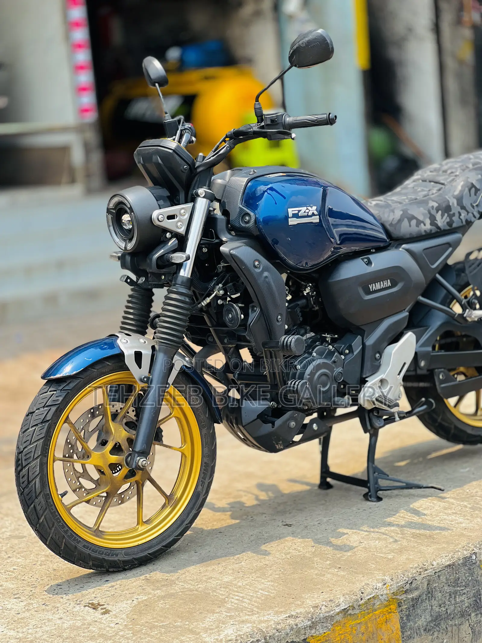 Suzuki 2025 Blue