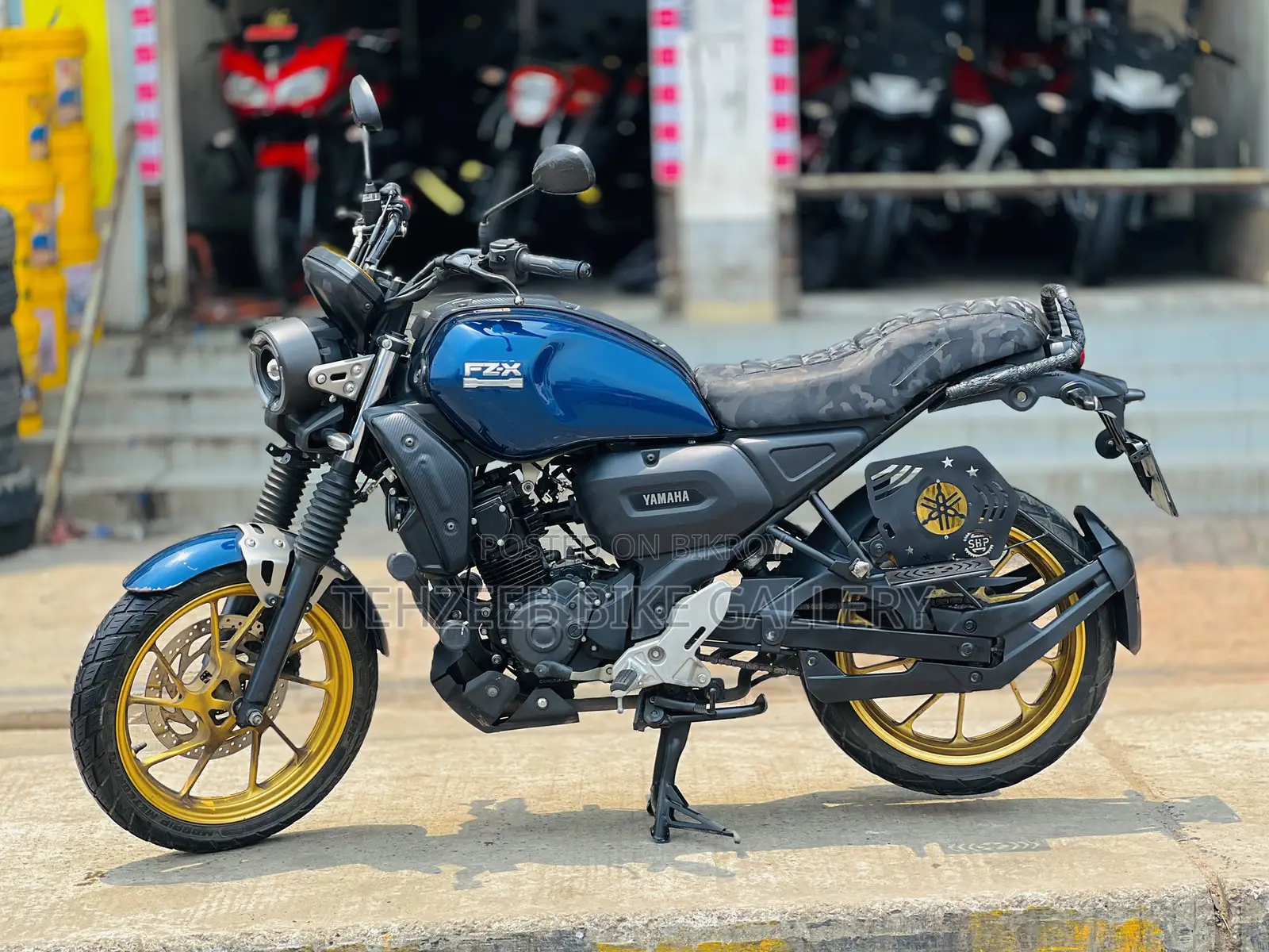 Suzuki 2025 Blue