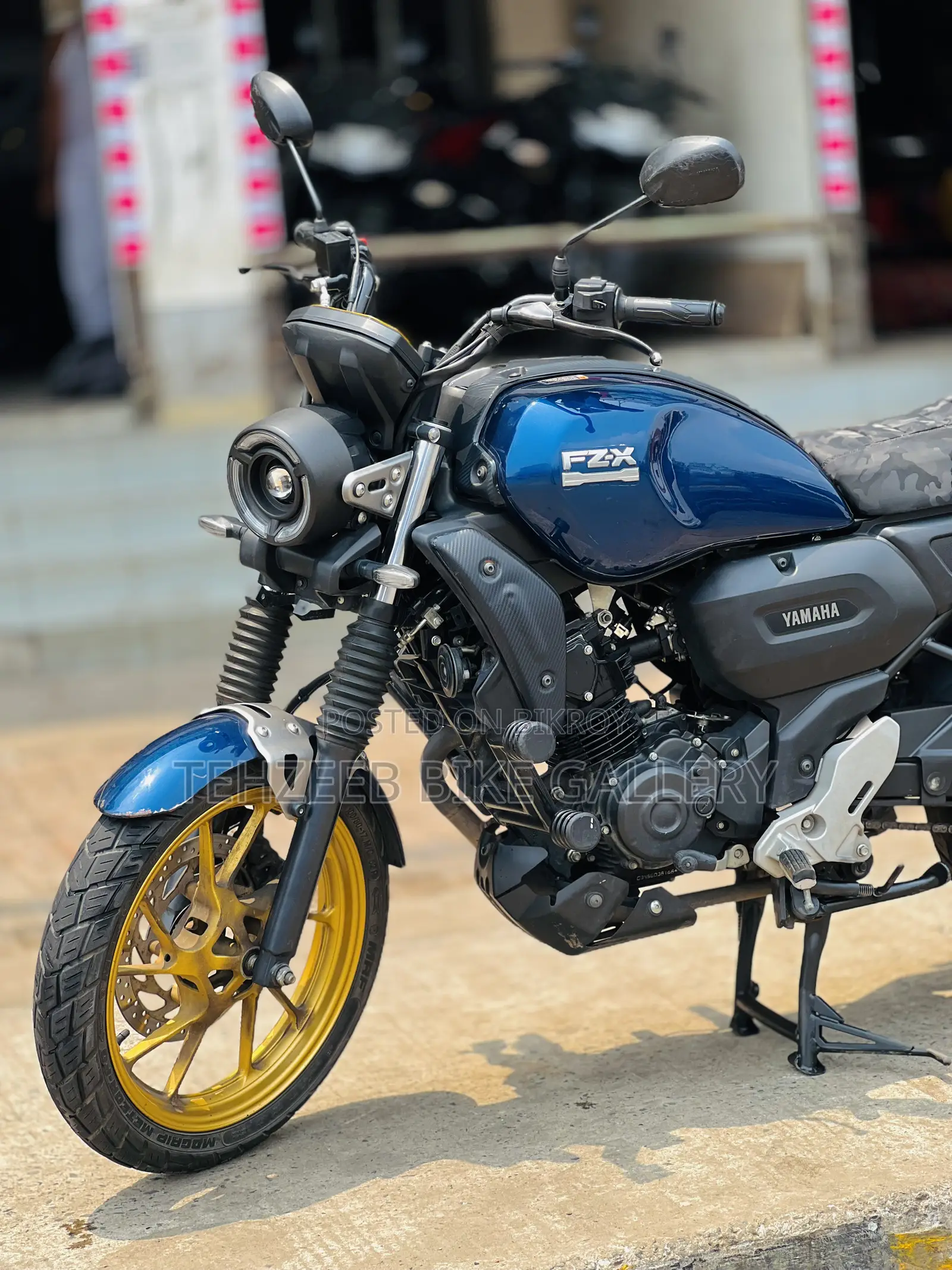 Suzuki 2025 Blue