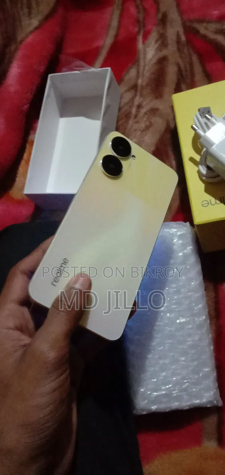 Realme V30 128 GB Yellow