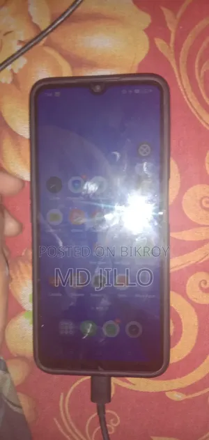 Realme V30 128 GB Yellow