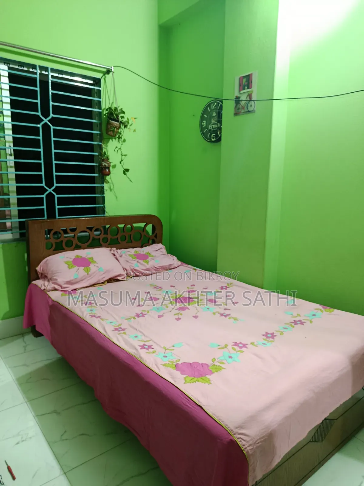 Semi Double Bed