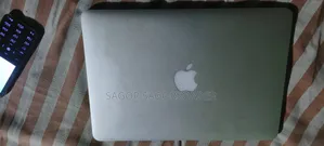 Laptop Apple MacBook 2015 8GB Intel Core i5 HDD+SSD 256GB