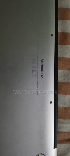 Laptop Apple MacBook 2015 8GB Intel Core i5 HDD+SSD 256GB