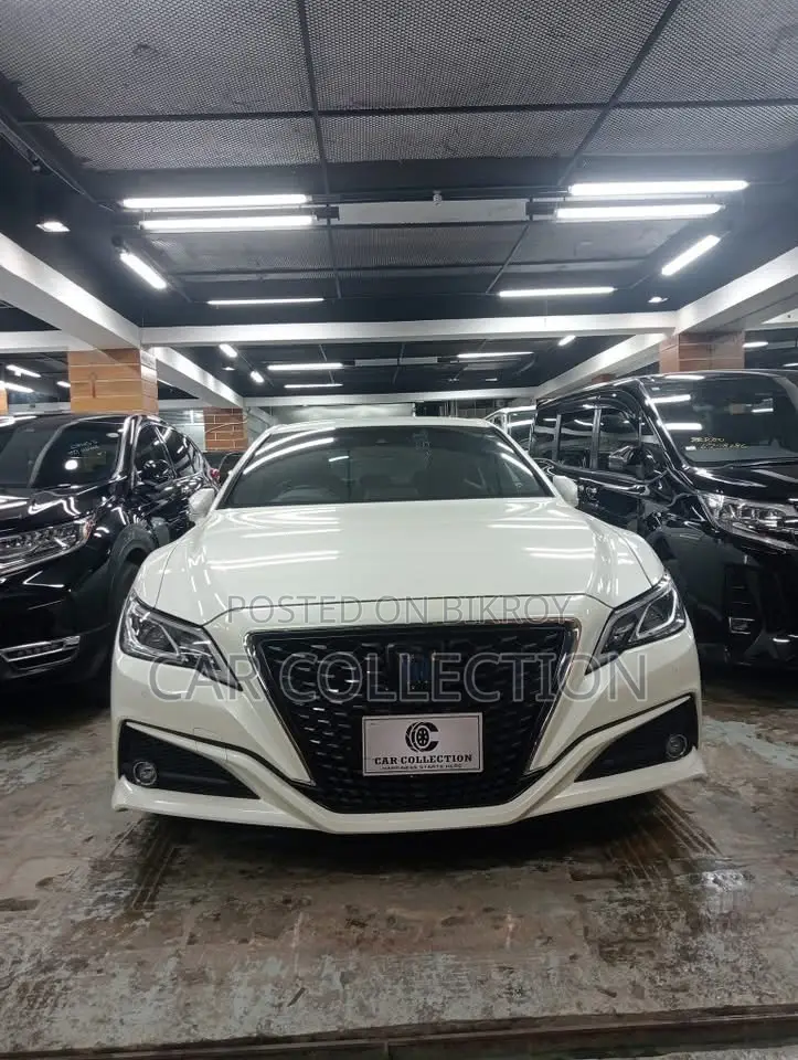 Toyota Crown 2020 Pearl
