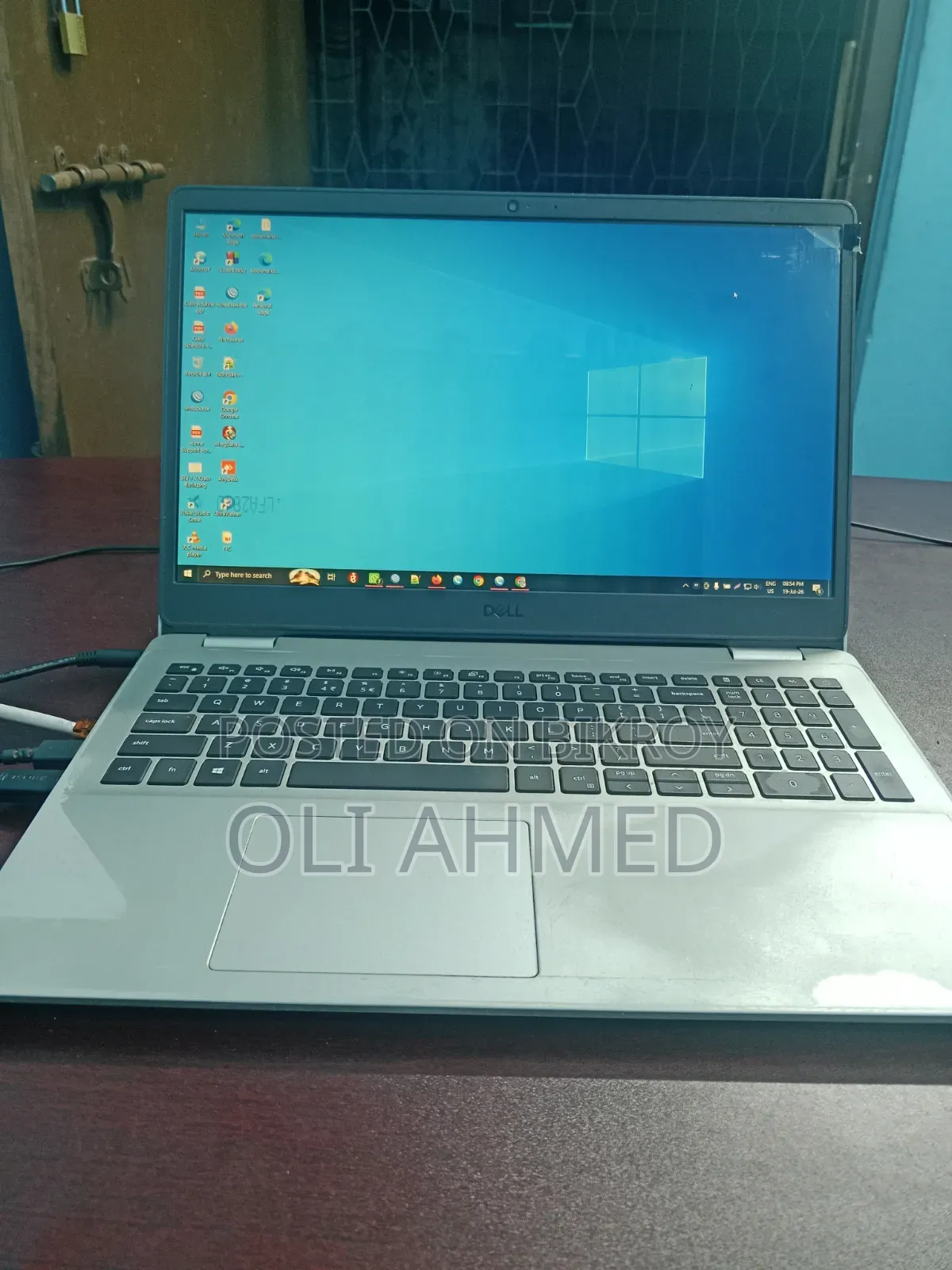Laptop Dell Inspiron 15 3500 4GB Intel Core I3 HDD+SSD 1T