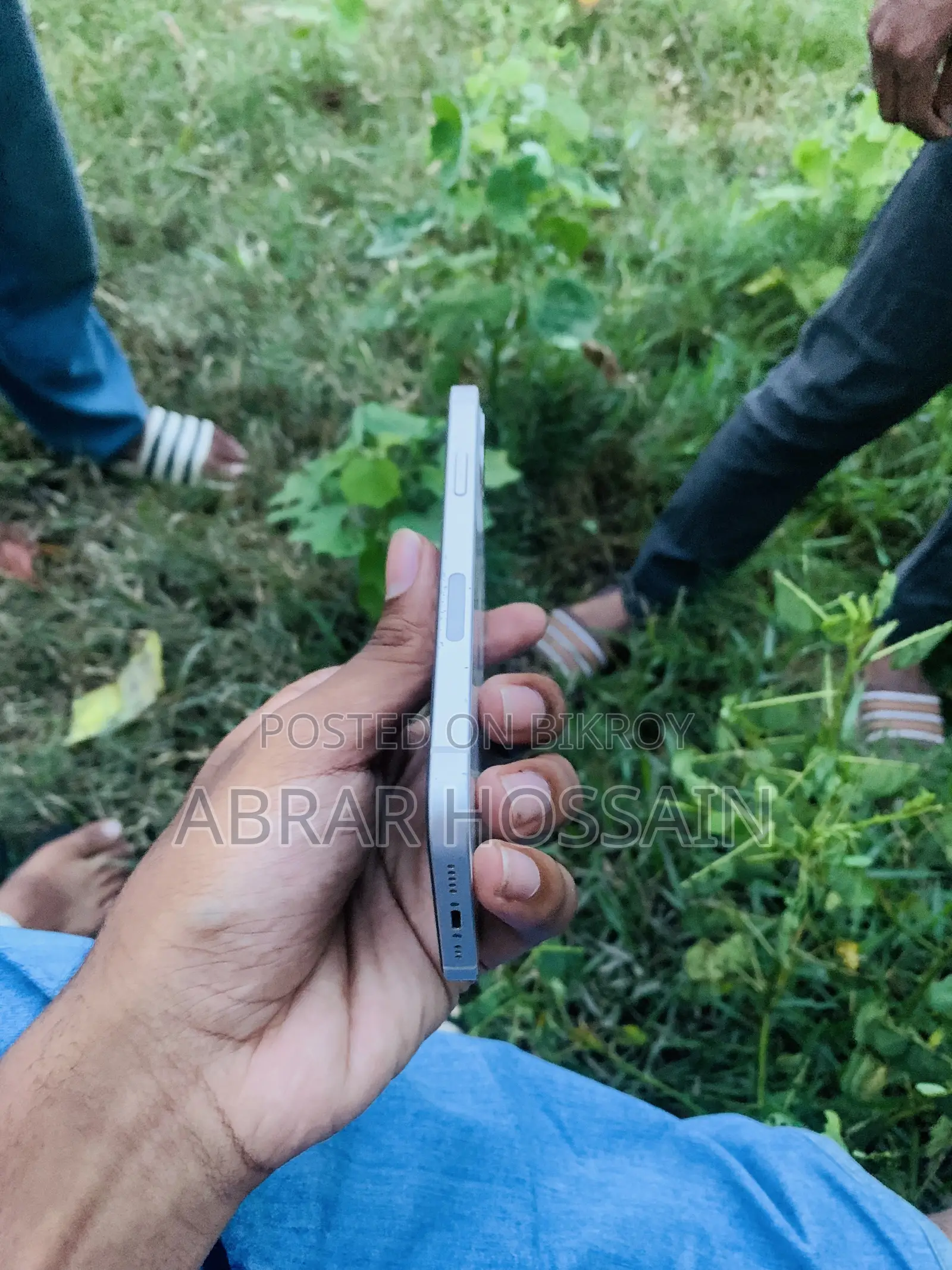 অ্যাপল আইফোন ১২ ১২৮ জিবি হোয়াইট