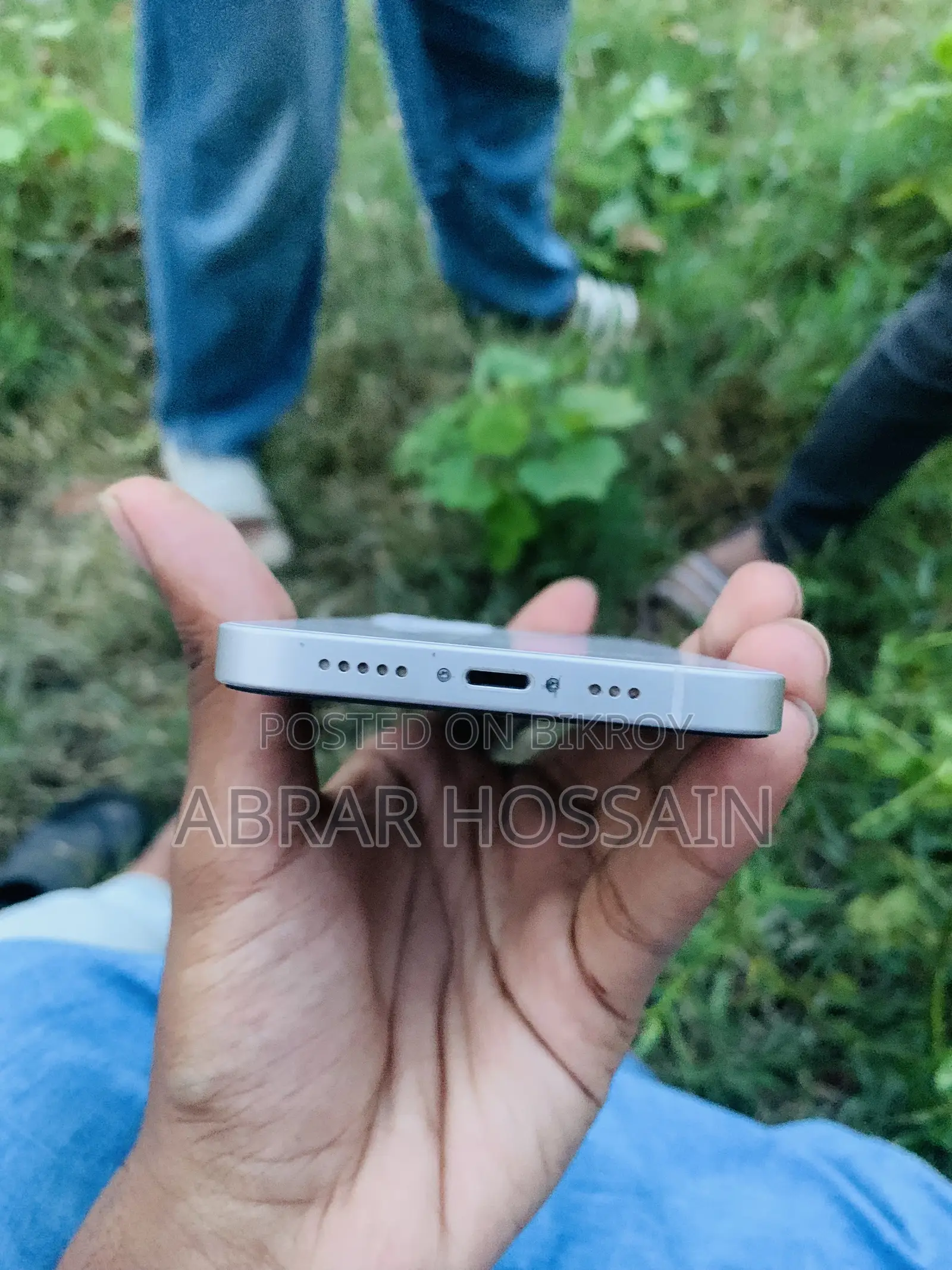অ্যাপল আইফোন ১২ ১২৮ জিবি হোয়াইট