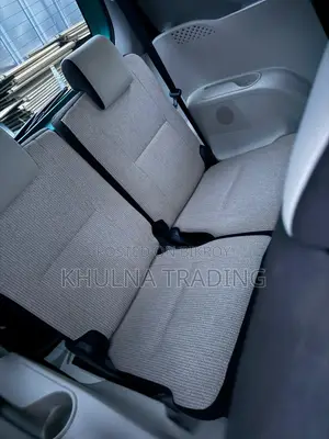 Toyota Sienta 1.5 Hybrid FWD (6-Seater) 2021