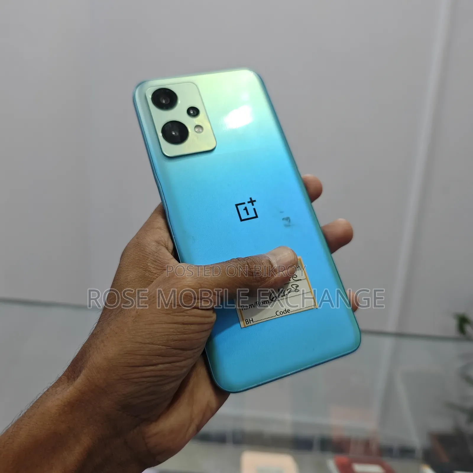 ওয়ানপ্লাস ১২৮ জিবি ব্লু