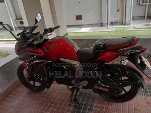 Yamaha 2017 Red