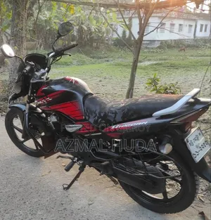 Honda 2011 Red