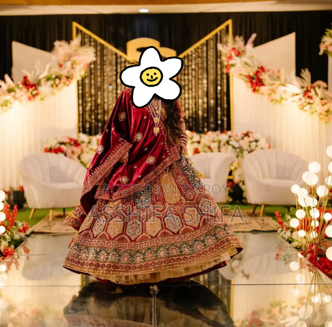 ইন্ডিয়ান রেড ব্রাইডাল লেহেঙ্গা