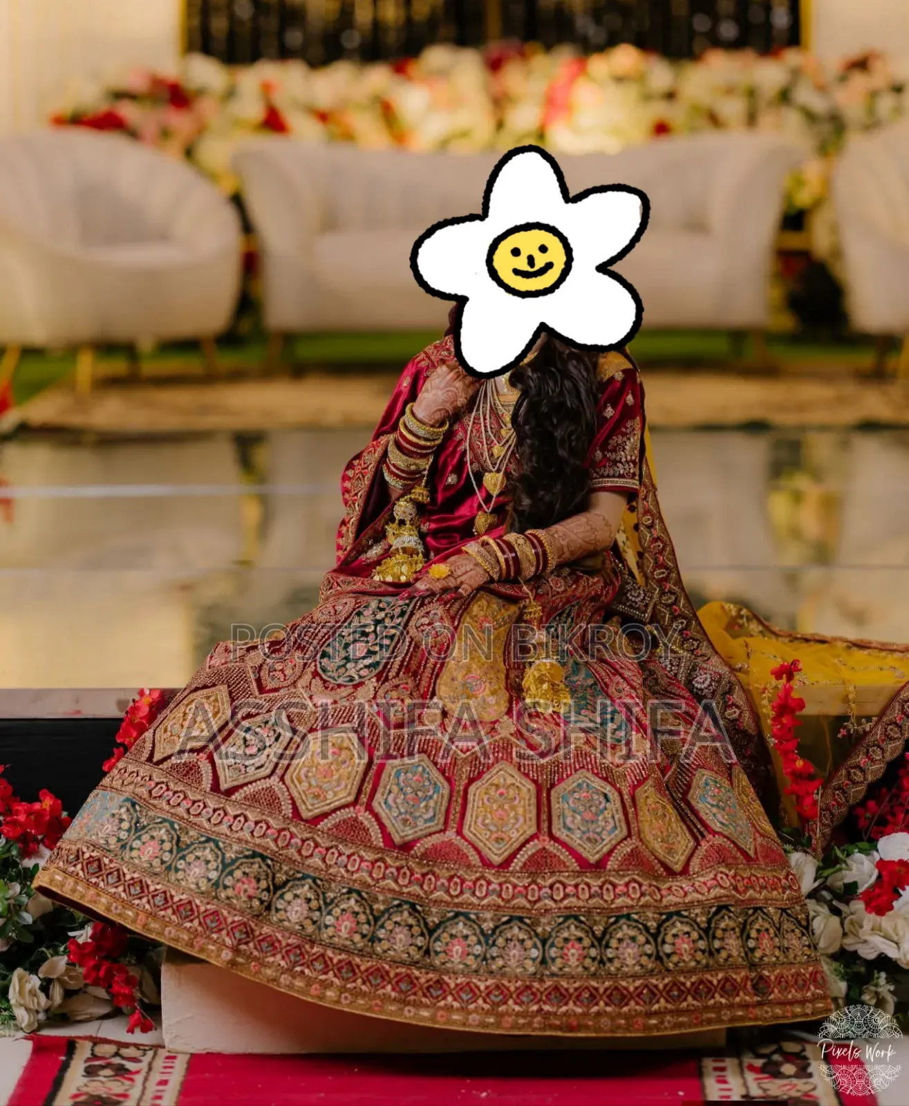 ইন্ডিয়ান রেড ব্রাইডাল লেহেঙ্গা