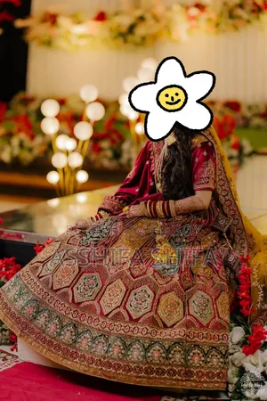 ইন্ডিয়ান রেড ব্রাইডাল লেহেঙ্গা
