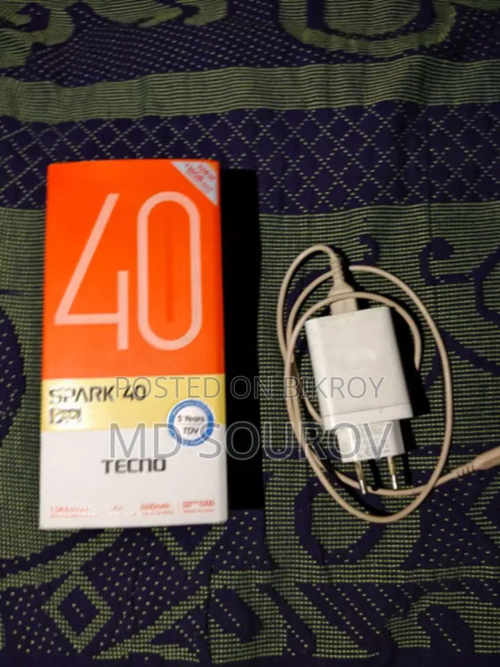 Tecno Spark 40 Pro 128 GB