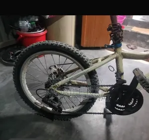 Gear cycle in very good running condition, suitable for everyone