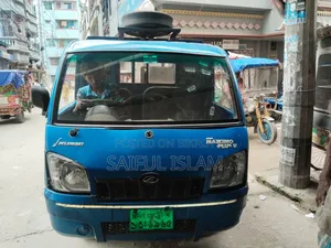 Mahindra Maximo VX