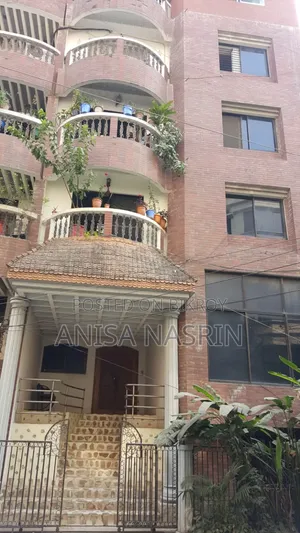 5 Bedroom Apartment in Baridhara DOHS for rent